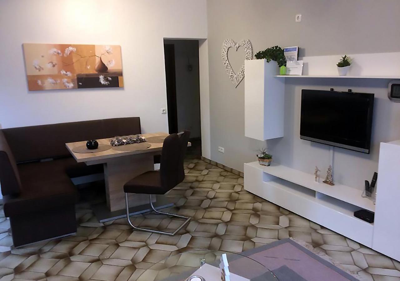 Ferienwohnung Angelika Degerfelden Luaran gambar