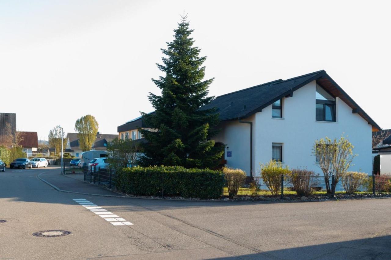 Ferienwohnung Angelika Degerfelden Luaran gambar
